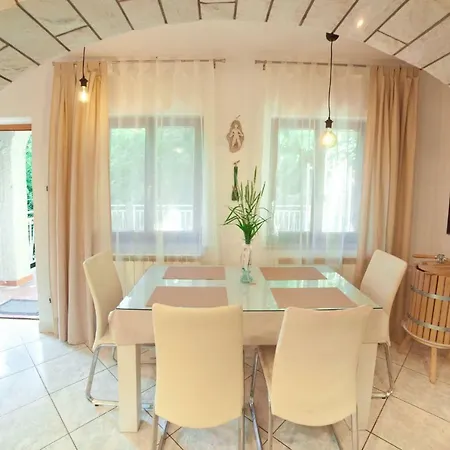 Xxl Luxury & Sea View Vila